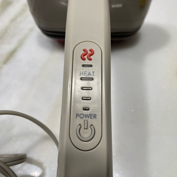 NWOT Homedics muscle massager with heat programmer feature. - Picture 3 of 8